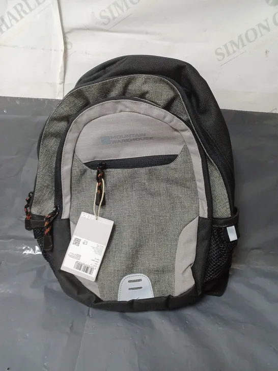 MOUNTAIN WAREHOUSE SMALL BACKPACK BLACK