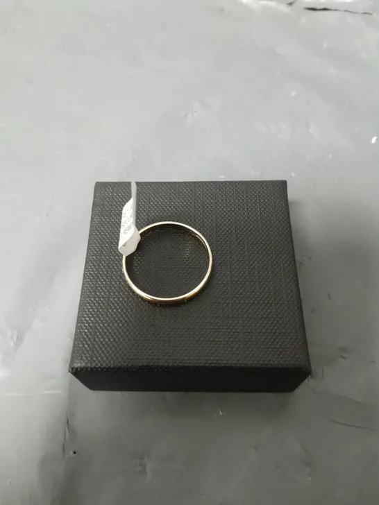 LOVE GOLD 9CT YELLOW GOLD 2MM HEAVY D SHAPE BAND