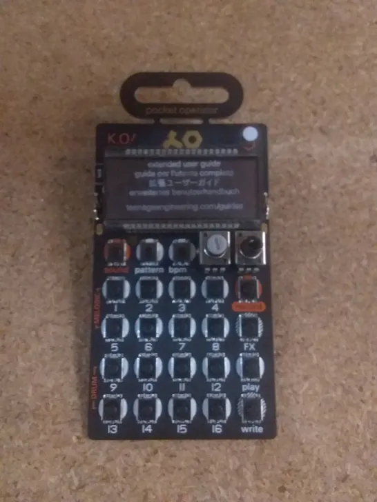 TEENAGE ENGINEERING PO-33 POCKET OPERATOR KO SAMPLER/SEQUENCER