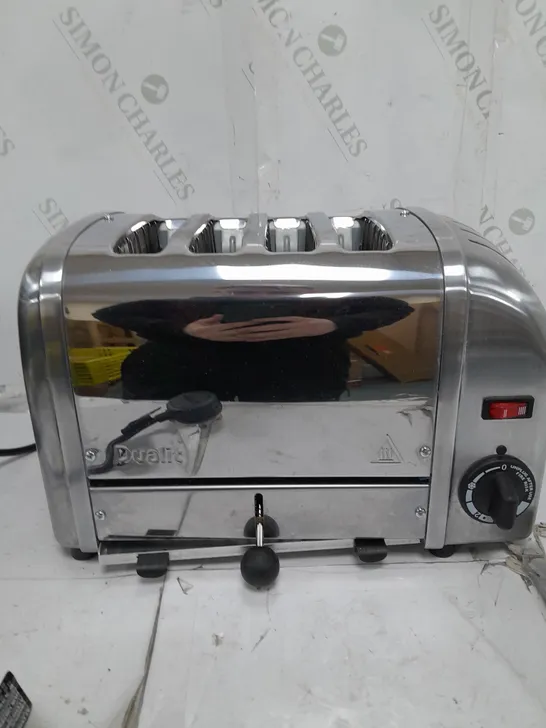 BOXED DUALIT 4 SLOT VARIO CLASSIC TOASTER WITH TWO SANDWICH CAGES