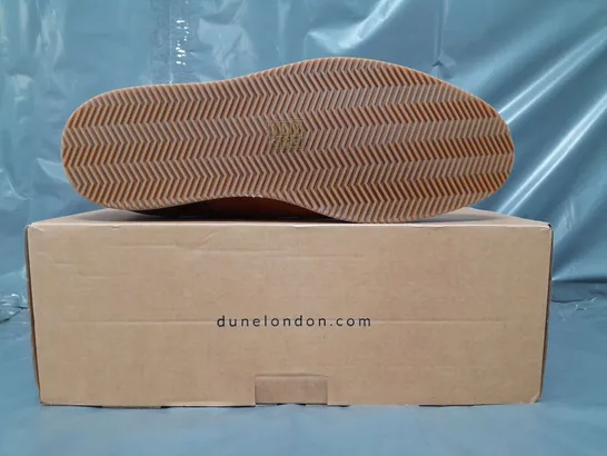 BOXED PAIR OF DUNE LONDON 511 SHOES IN TAN SIZE 10