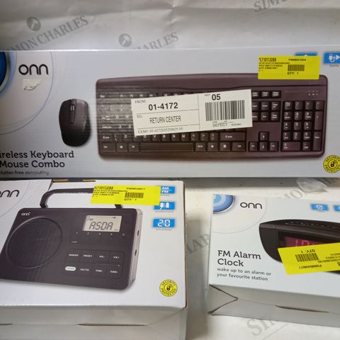 LOT OF APPROX 10 ASSORTED ONN ITEMS TO INCLUDE SILENT WIRELESS KEYBOARD AND MOUSE, ONN ALARM CLOCK, ONN PORTABLE RADIO