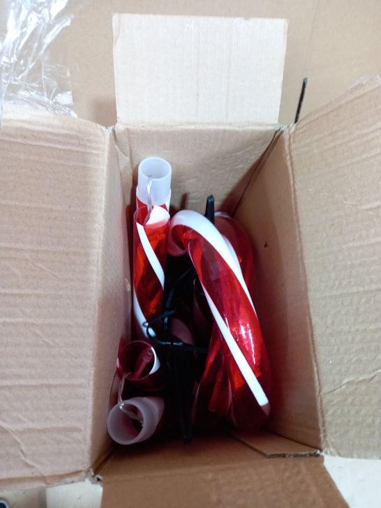 FESTIVE SET OF OUTDOOR CANDY CANE STAKES