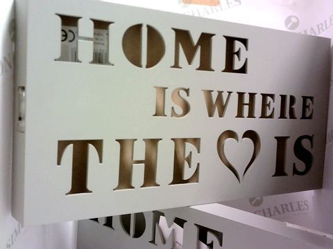 2 X 'HOME IS WHERE THE HEART IS' DESIGNER LIGHT BOXES 