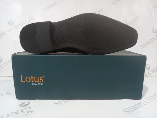 BOXED PAIR OF LOTUS LEATHER LACE-UP SHOES IN BLACK UK SIZE 8