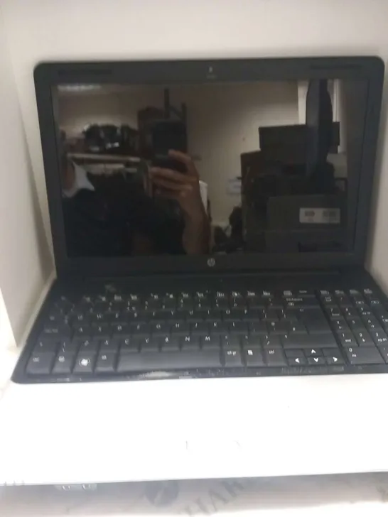 HP VR523EA LAPTOP 