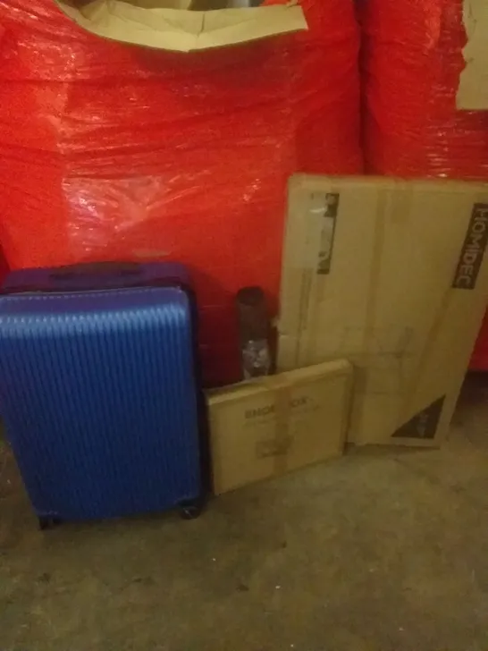 PALLET OF ASSORTED ITEMS INCLUDING SUIT CASE, SHOEBOX, FLOOR MAT, STUDY DESK