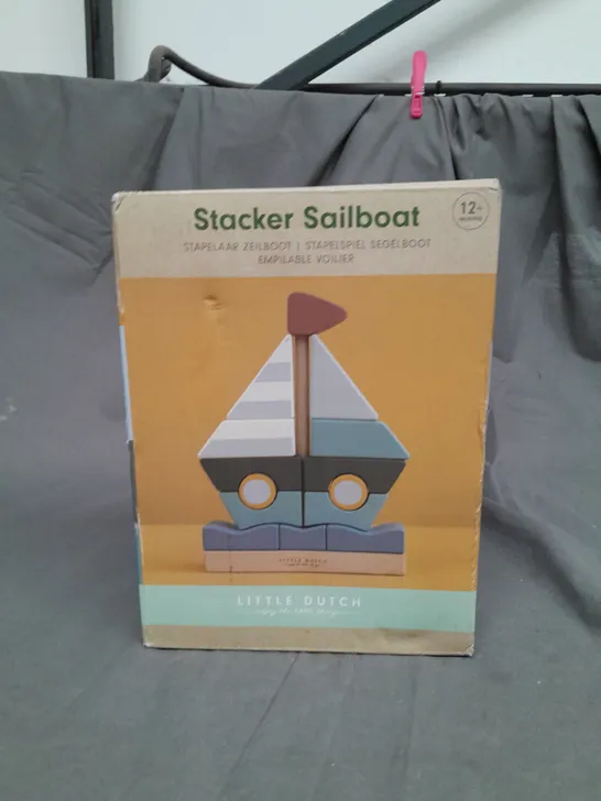 LITTLE DUTCH - STACKER SAILBOAT