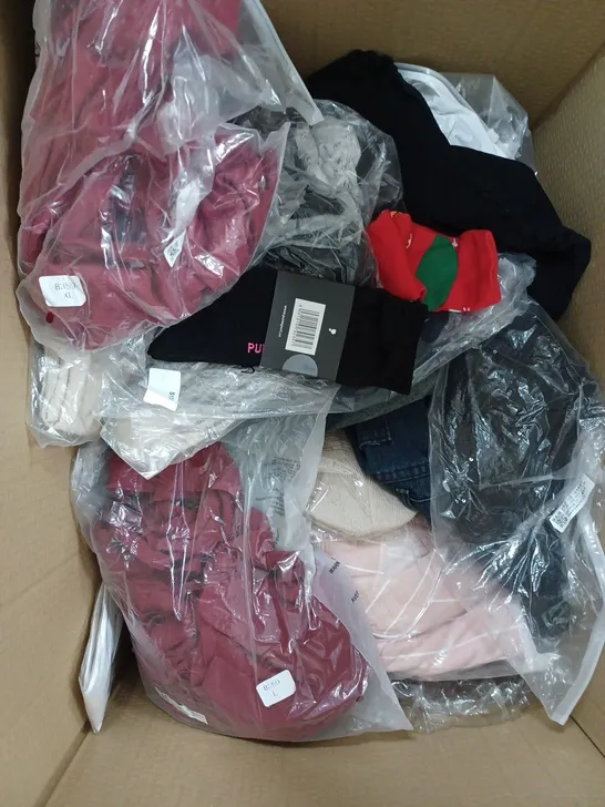 BOX TO INCLUDE 50 ASSORTED CLOTHING ITEMS TOO INCLUDE TOPS , TROUSERS AND DRESSES , ETC 