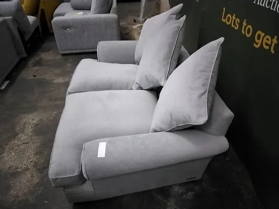 QUALITY BRITISH DESIGNED LOUNGE CO LIGHT GREY FABRIC 2 SEATER SOFA WITH SCATTERBACK CUSHIONS