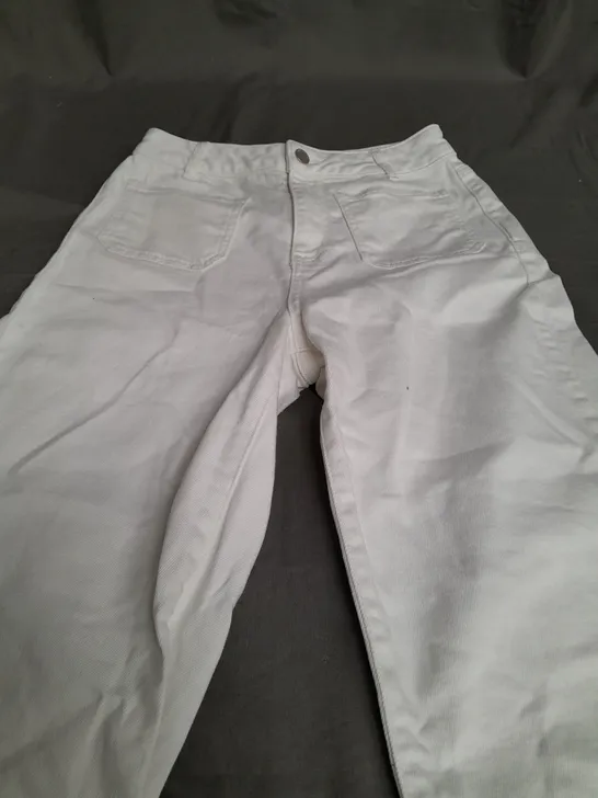 MINT VELVET WHITE CHINOS - SIZE 8S