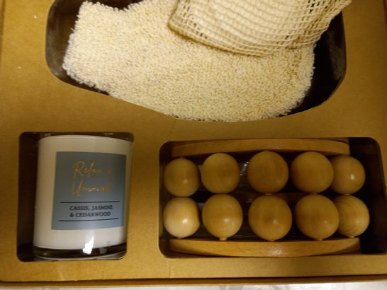 SELF CARE GIFT SET WITH SCENTED CANDLE AND WOODEN MASSAGE ROLLER