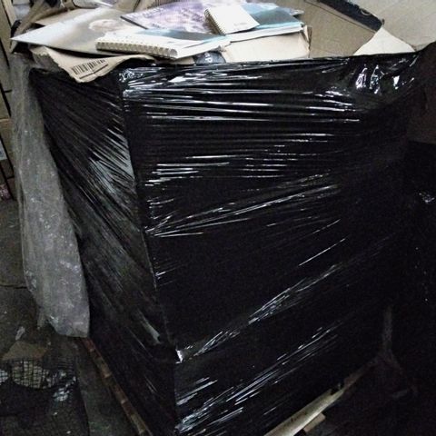 PALLET OF ASSORTED ITEMS INCLUDING, 2022 CALENDERS & YEAR PLANNER DIARIES, METAL BASKETS, NEON MOOD LIGHTS, BALLOON PACKS, 
