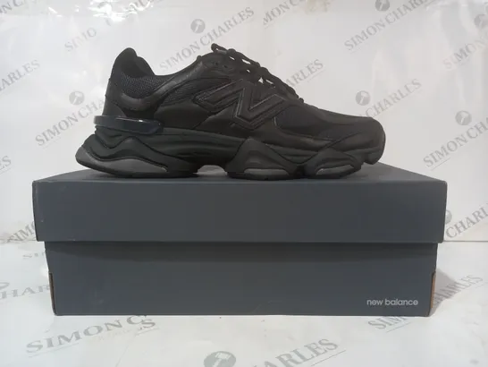 BOXED PAIR OF NEW BALANCE 9060 SHOES IN BLACK UK SIZE 10.5