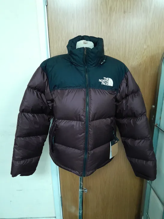 THE NORTH FACE RETRO PUFFER JACKET IN COALBROWN/BLACK SIZE M