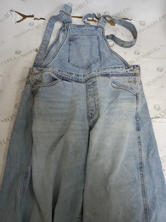 ZARA LIGHT DENIM DUNGAREES - MEDIUM 