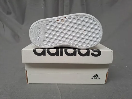 BOXED PAIR OF ADIDAS GRAND COURT 2.0 KIDS SHOES IN WHITE/PRISMATIC EFFECT UK SIZE 3