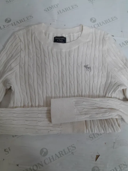 ABERCROMBIE & FITCH KNITTED JUMPER IN CREAM - MEDIUM