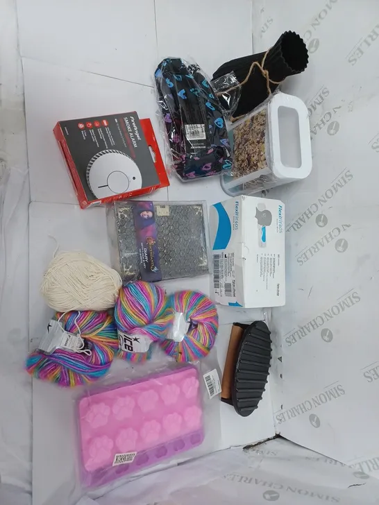 LOT OF ASSORTED HOUSEHOLD ITEMS TO INCLUDE ICE YARN , FIRE ANGEL SMOKE ALARM , ETC