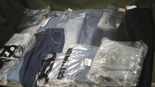 LOT OF 13 ASSORTED PAIRS OF JEANS IN VARIOUS SIZES TO INCLUDE ASOS, MOTEL AND ZARA
