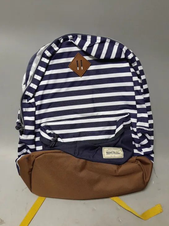 REGATTA STAMFORD 20L BACKPACK IN NAVY/WHITE STRIPES