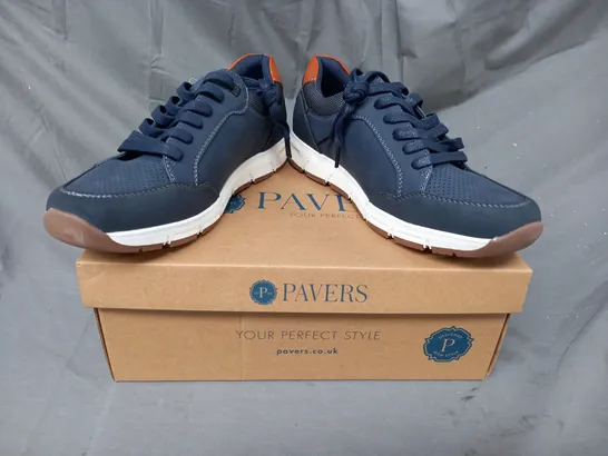 BOXED PAIR OF PAVERS SHOES IN NAVY/MULTI UK SIZE 8