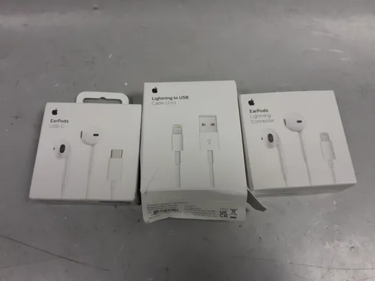 APPROXIMATELY 20 APPLE CABLE ACCESSORIES TO INCLUDE CHARGING CABLES & EARPHONES