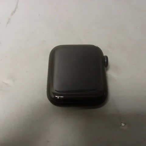 APPLE WATCH SE (40mm) (NO STRAP)