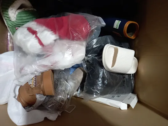 BOX OF APPROXIMATELY 15 ASSORTED PAIRS OF SHOES AND FOOTWEAR ITEMS IN VARIOUS STYLES AND SIZES TO INCLUDE STRADIVARIUS, HEAD AND HEELS, MONCRIEF, ETC