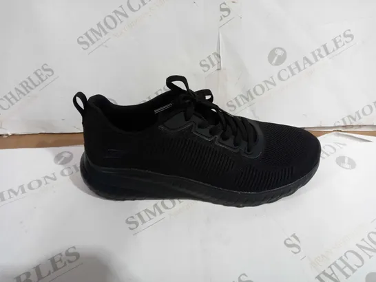 PAIR OF SKECHERS BOBS ULTRA FLEX SHOES BLACK UK SIZE 7