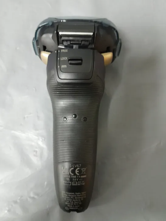 PANASONIC WET/DRY PREMIUM PERFORMANCE SHAVER