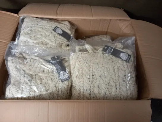 LOT OF APPROXIMATELY 15 AS NEW PURE NEW WOOL KNIT JUMPERS - SIZE UNSPECIFIED