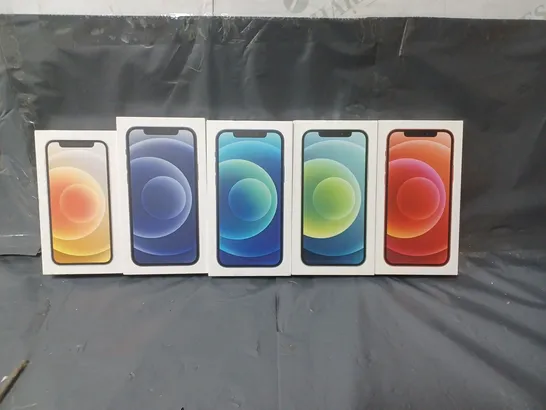 APPROXIMATELY 40 APPLE IPHONE DISPLAY CASES