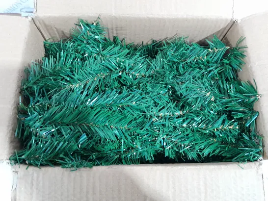 BOX XMAS GARLAND UNKNOW SIZE IN GREEN