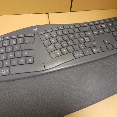 LOGITECH ERGO K860 WIRELESS ERGONOMIC KEYBOARD