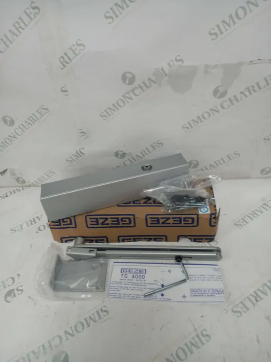 BOXED GEZE TS 4000 FIRE DOOR CLOSER IN SILVER