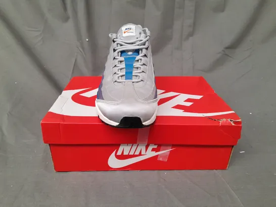 BOXED PAIR OF NIKE AIR MAX 95 SHOES IN GREY/BLUE UK SIZE 10