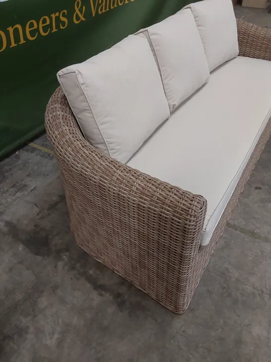 BOXED PRIMROSE LIVING GARDEN AND PATIO CURVED 3-SEATER SOFA NATURAL COLOUR WITH CUSHIONS