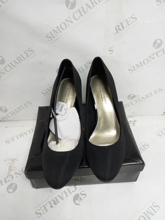 APPROXIMATELY 5 CHRISTIAN SIRIANO FOR PAYLESS KAMILLE HIGH HEEL SHOES IN BLACK SIZE 10 