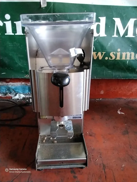 EUREKA MYTHOS EURGND MANUAL COFFEE GRINDER