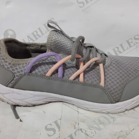 VIONIC ZELIYA TRAINERS IN GREY SIZE 5.5