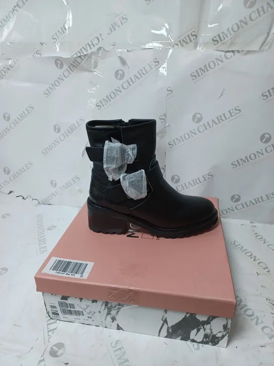 BOXED MODA IN PELLE CORNELIA BIKER BOOTS, BLACK - SIZE 5