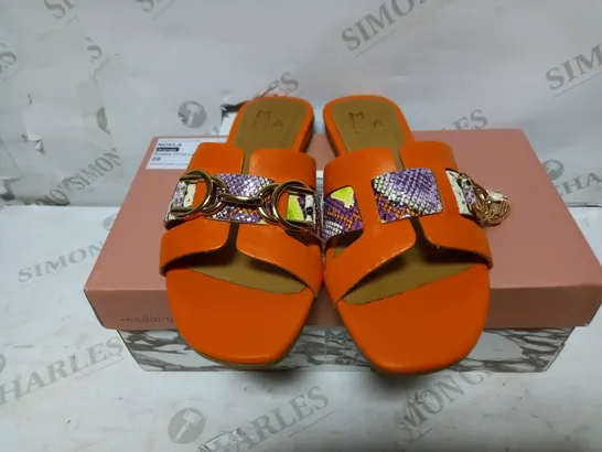 MODA IN PELLE NOELA SLIDE SANDAL ORANGE SNAKE PRINT - SIZE 39