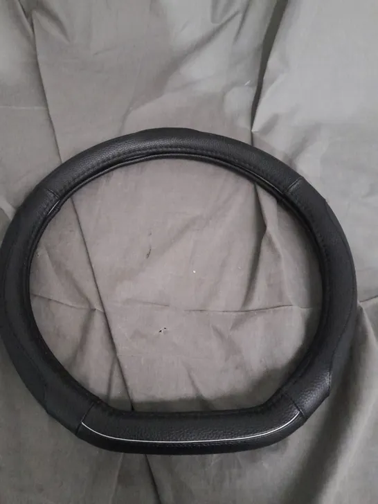 UNBRANDED 14INC STEERING WHEEL COVER 