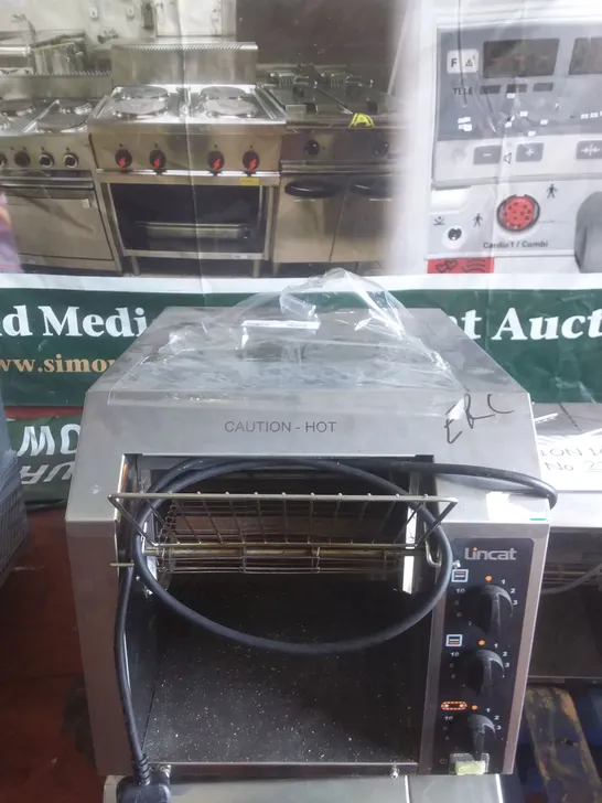 LINCAT COMMERCIAL 2400W TOASTER