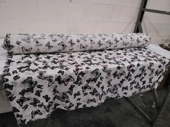 ROLL OF BUTTERFLY DECORATED LINEN APPROXIMATELY 100MX1.5M 