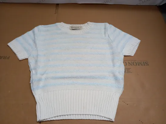 LARGE QUANTITY OF COTTONADE STRIPED KNIT JUMPERS IN BLUE/WHITE - SIZE UNSPECIFIED