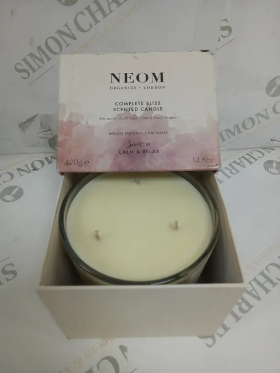 NEOM LONDON SCENTED CANDLE 