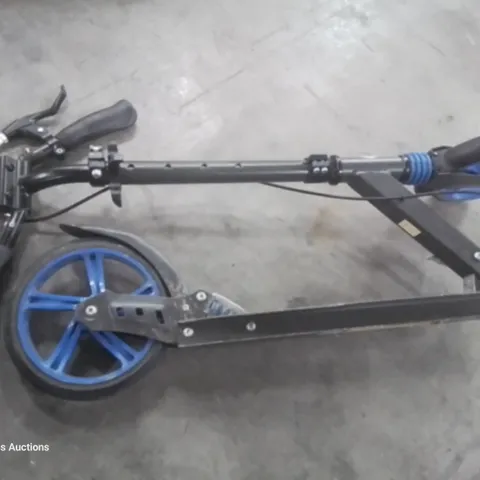 FOLDING ELECTRIC SCOOTER