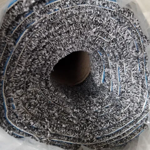 ROLL OF QUALITY B.NOBLE HEATHERS BLUE FELT 965/SLATE GREY CARPET APPROXIMATELY 7×5M